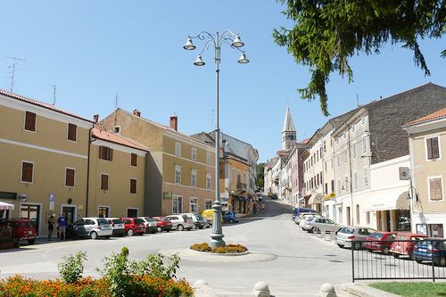 Buje: Zbog stola od nekoliko stotina kuna dobio kaznenu prijavu