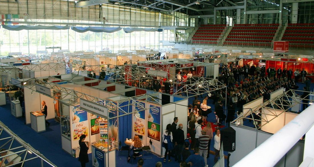 Sajam se održava u dvorani Žatika 