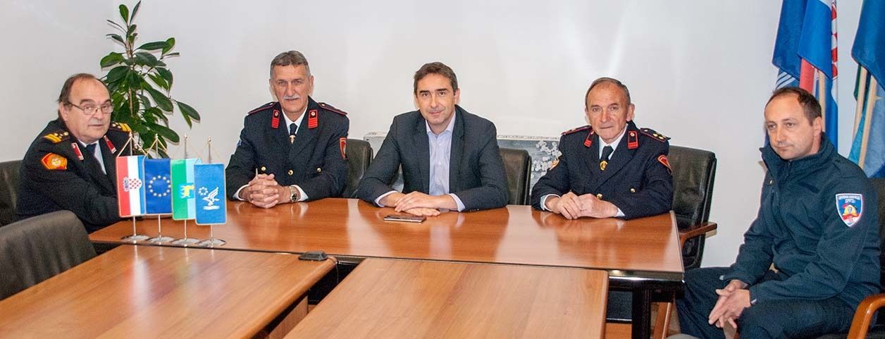 Javna vatrogasna postaja iz Pule možda će ljeti dežurati u Medulinu, rečeno je na prijamu