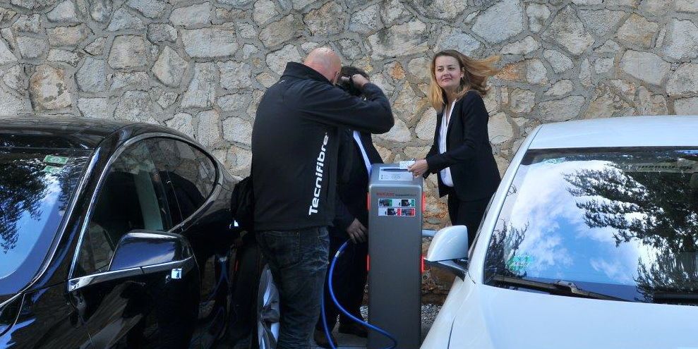 Prva porečka e-punionica nalazi se ispred hotela Valamar Diamant u Poreču,
