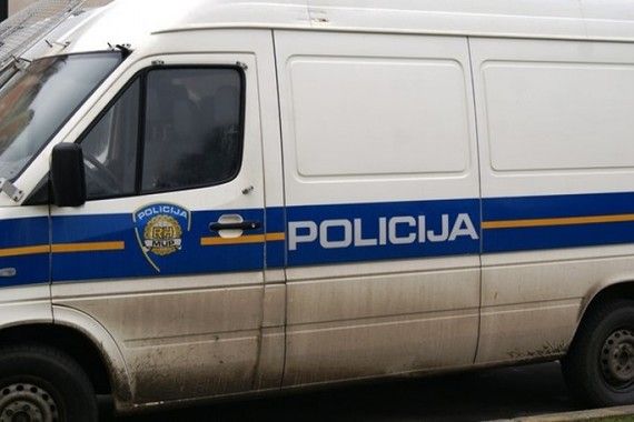 Umag: Oteli djevojku i nad njom se seksualno iživljavali
