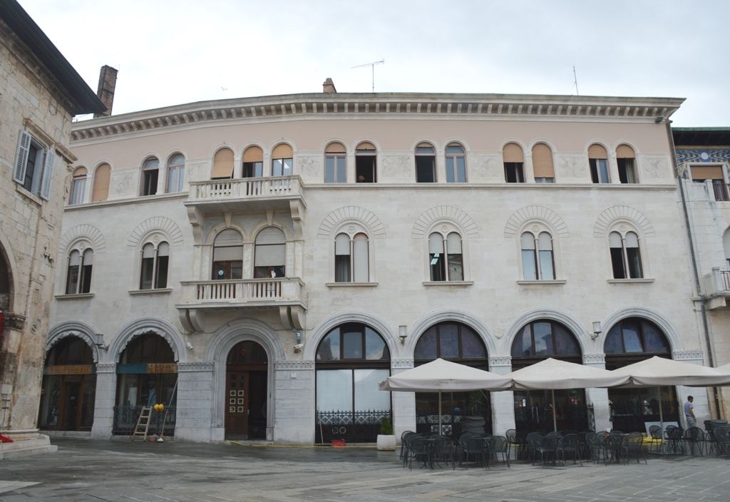 Poslovna zgrada na adresi Forum 2 nakon obnove...