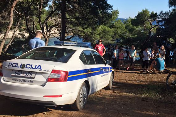Prosvjed na Galebovim stijenama: Ne želimo dodatne sadržaje, nego mir i prirodu