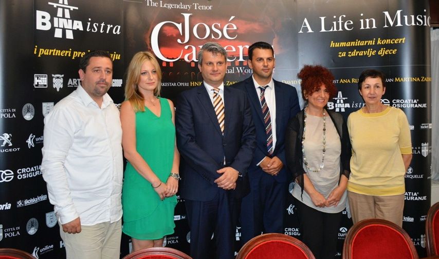 S konferencije za tisak