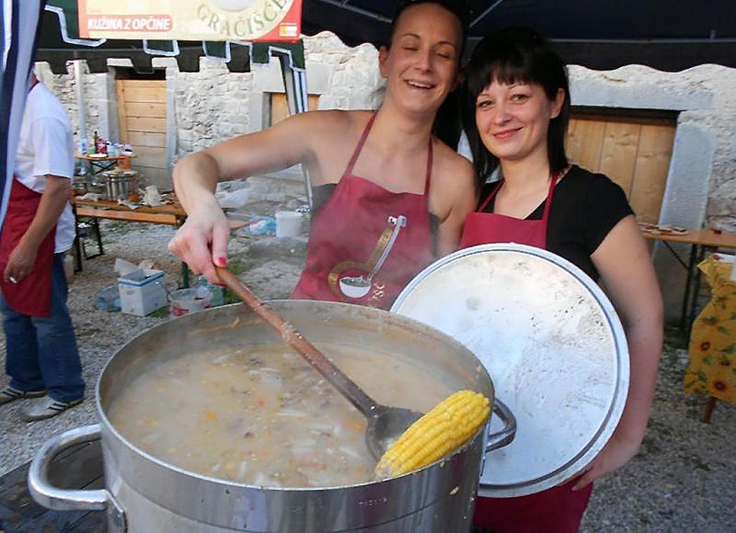 S jednog od festivala maneštri u Gračišću (Foto: Glas Istre)
