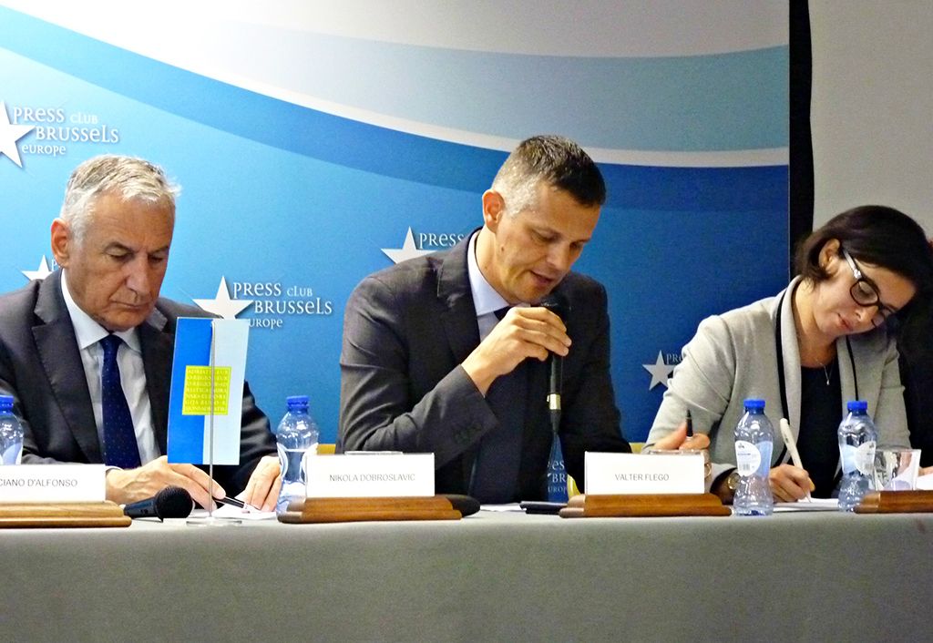 Nikola Dobroslavić i Valter Flego