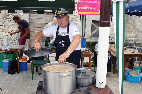 Žiri najboljom ocijenio maneštru s trukinjom, publika za zelenu maneštru