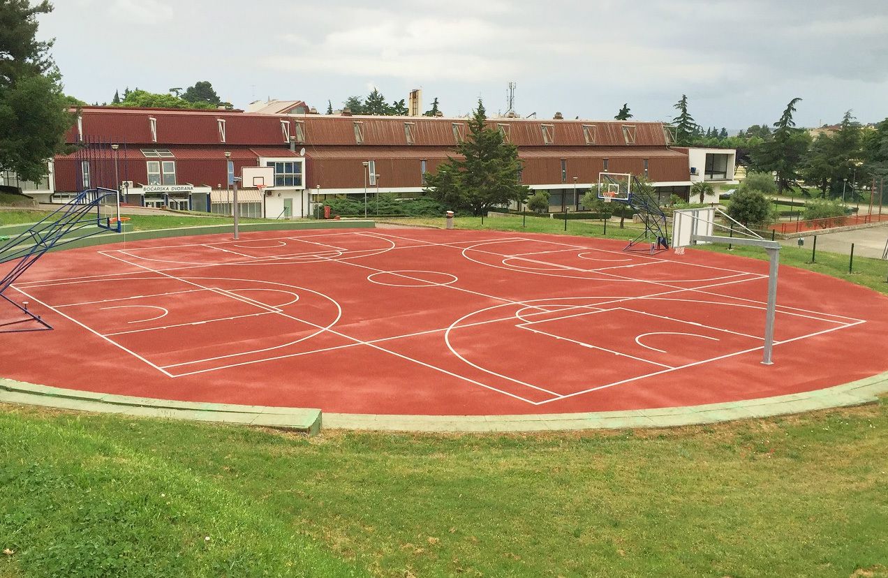 Obnovljeno igralište iznad dvorane Veli Jože
