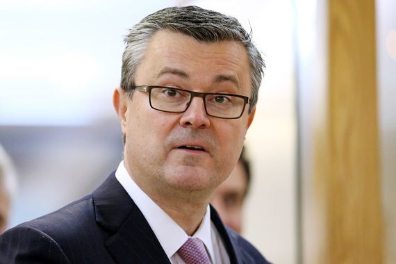 Tihomir Orešković s familijom i poslugom stiže na Brijune