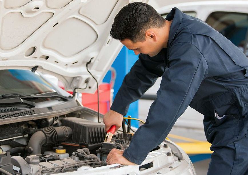 Auto Hrvatska Prodajno servisni centri zapošljavaju stručnog automehaničara za radno mjesto u Pazinu (foto: Ilustracija)