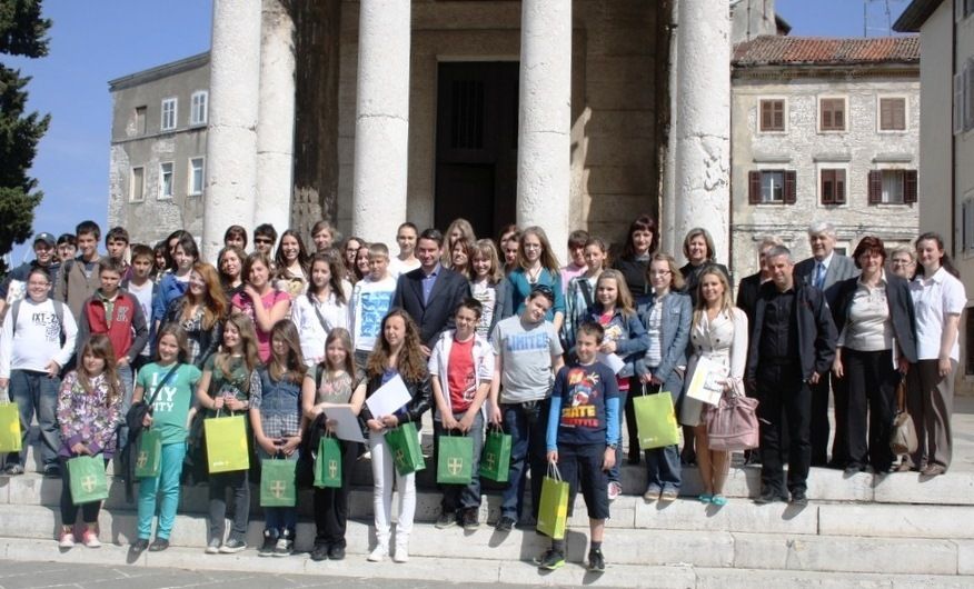Nagrađeni učenici za informatički rad Pula - moj grad