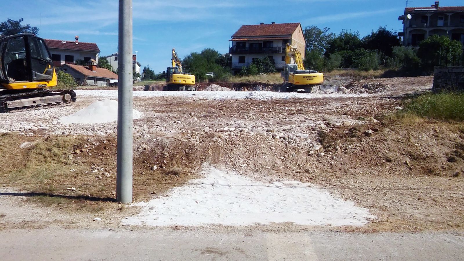 Gradilište polivalentnog igrališta u Baderni