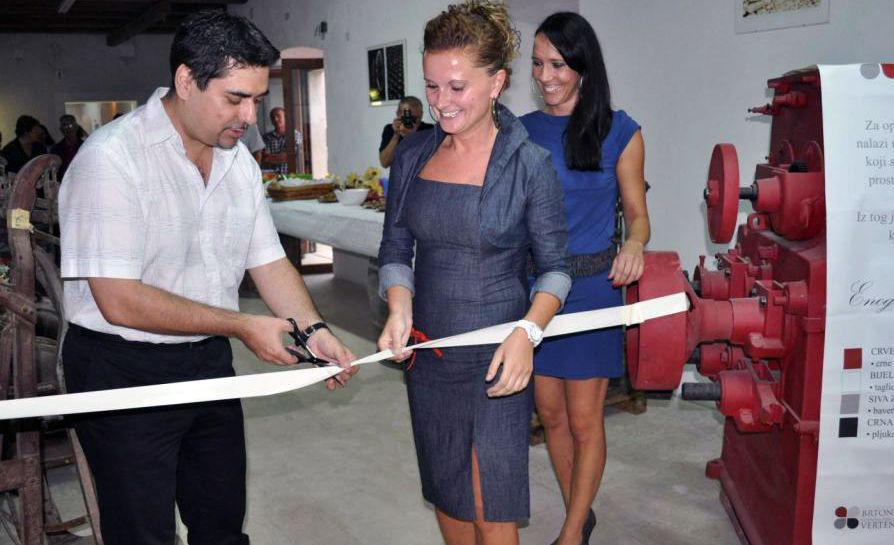 Načelnik Doriano Labinjan i Ingrid Palman iz Razvojne agencije (foto: Glas Istre)