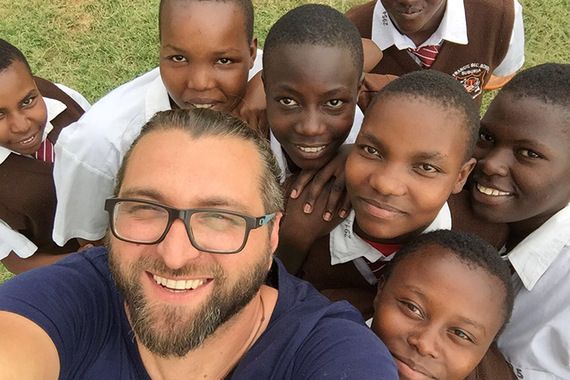 Umažani postali kumovi malom Afrikancu