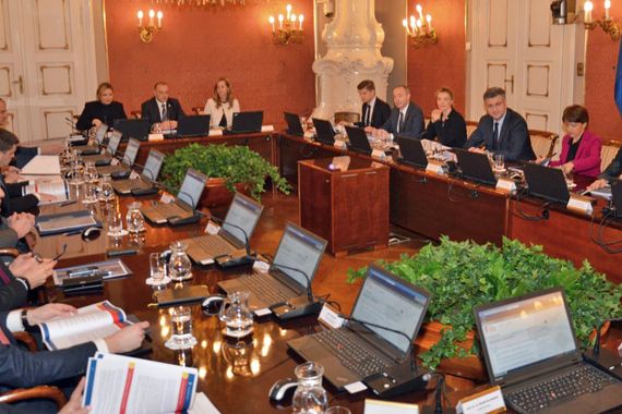 Vlada raspustila vijeća Višnjana i Lanišća