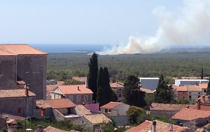 Ponovo gorjelo kod Dragonere: Piroman se vratio na mjesto zločina?