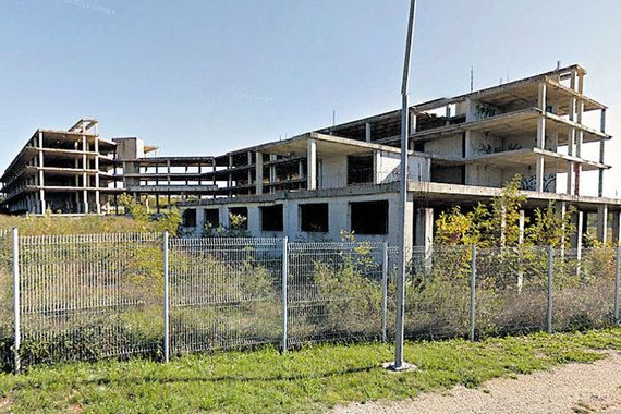 Trebali uložiti 309 milijuna, a u Poreču i dalje stoji ruševina