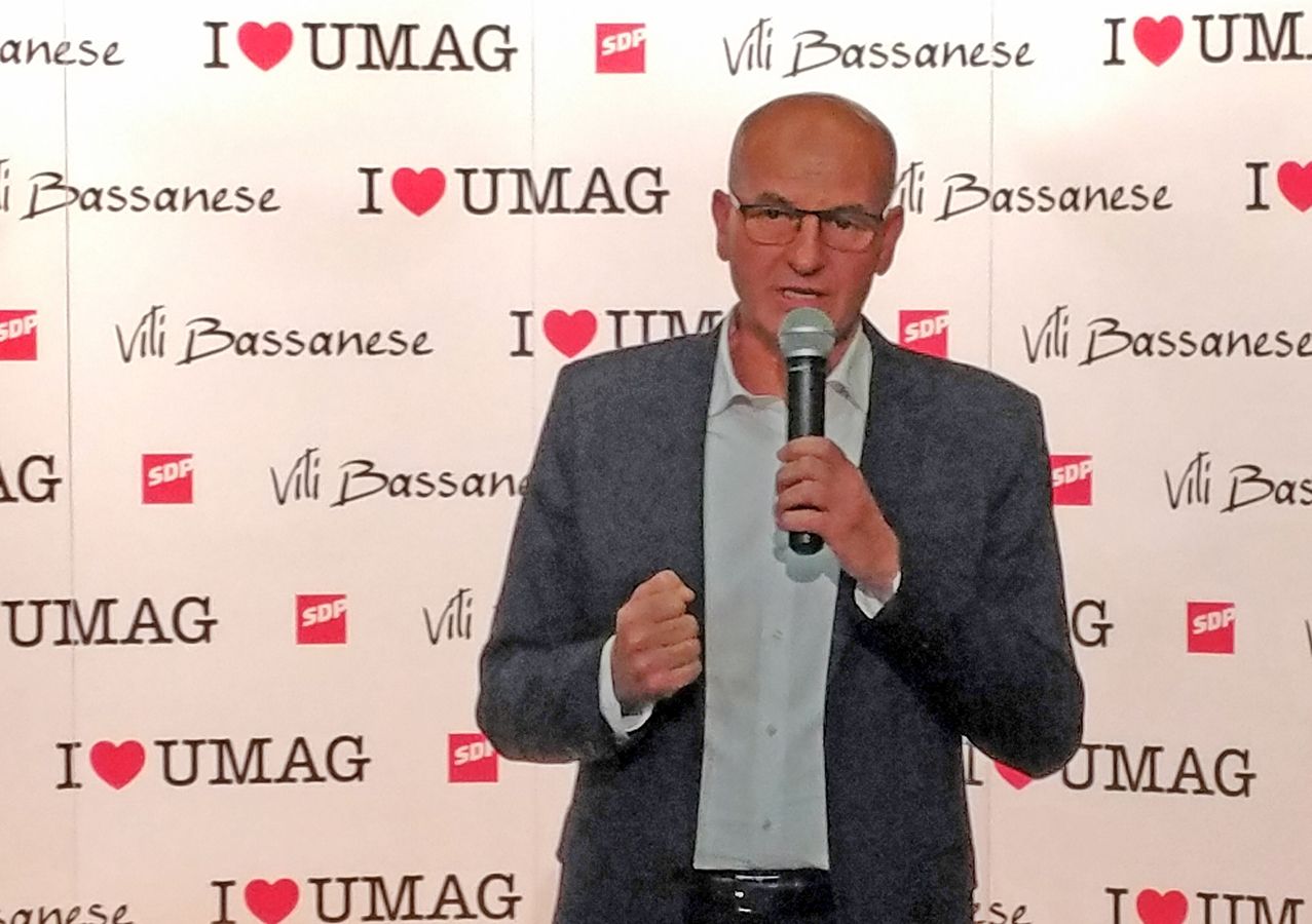 Vili Bassanese predstavio je svoj tim s kojim od građana Umaga traži novi mandat