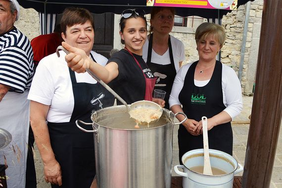 U subotu Festival istarskih maneštri, u nedjelju Trka s tovari
