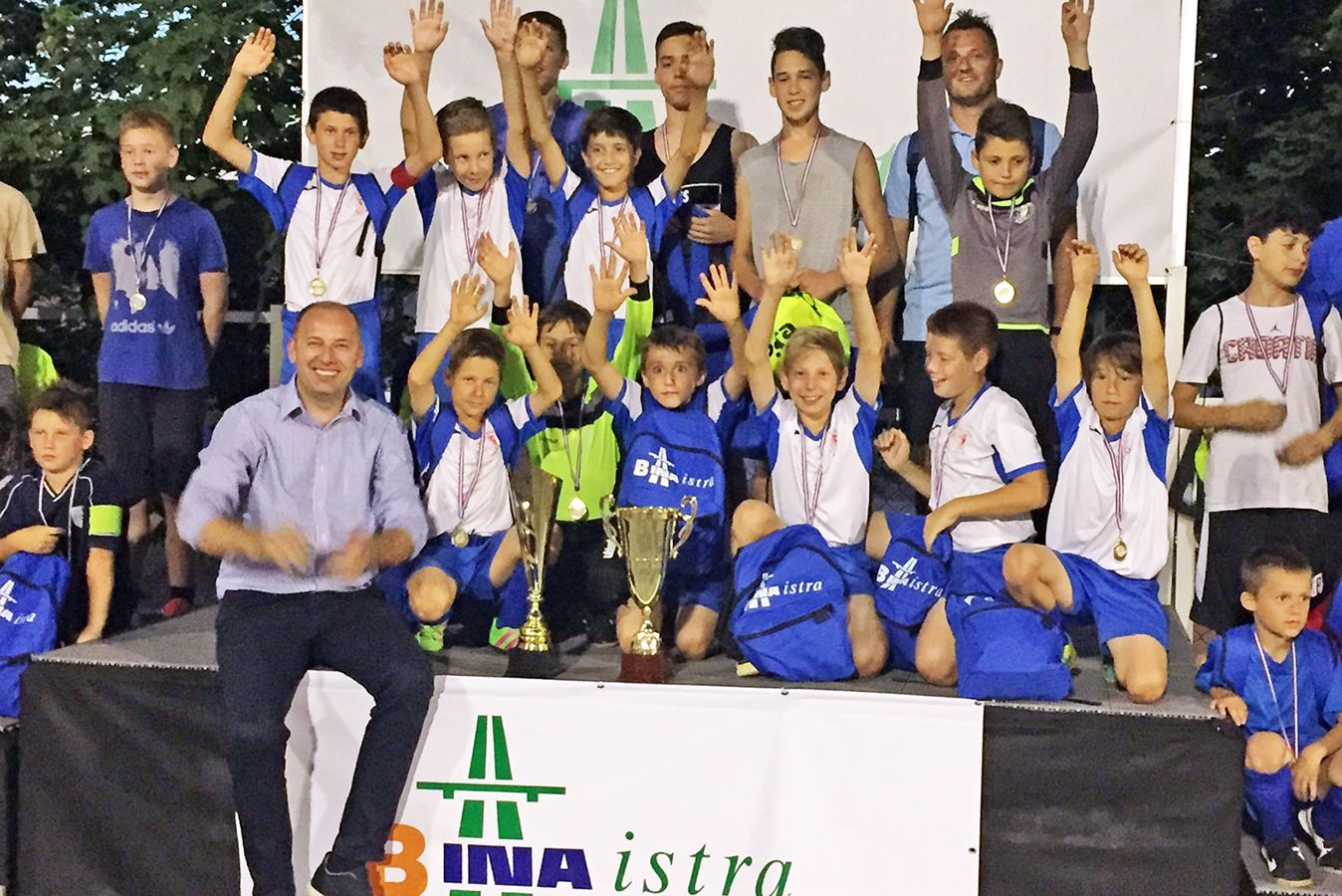 Gradonačelnik Pazina Renato Krulčić s pobjednicima Sportskih igara mladih