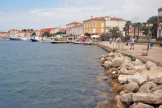 Još jedan obračun na porečkoj rivi? Našli muškarca ozlijeđenog nožem