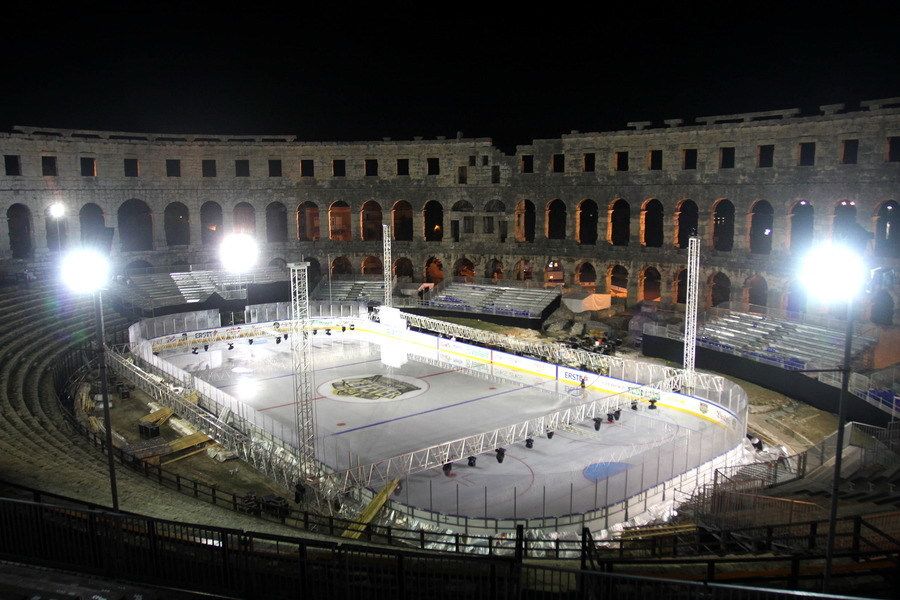 Klizanje za građanstvo započet će 20-ak minuta nakon završetka hokejske utakmice između KHL Medveščak Zagreb i UPC Vienna Capitalsa