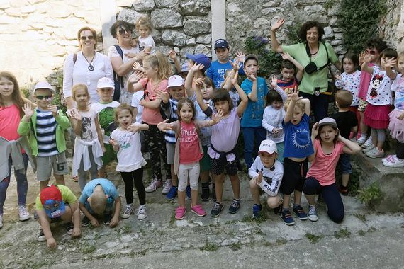 Mali Pazinjani posjetili Plomin: Tko je izgradio tako mali grad?