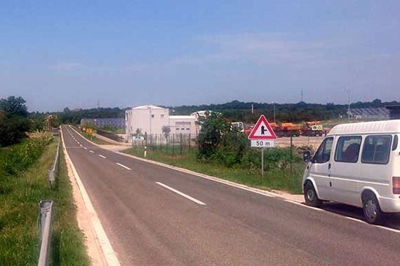 Slomio nogu dok je pomagao kolegi kojeg je zahvatila kosilica