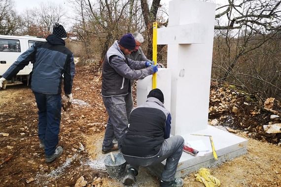 Supetarci mu grade Križni put: Otac Danijel puno je patio (foto)