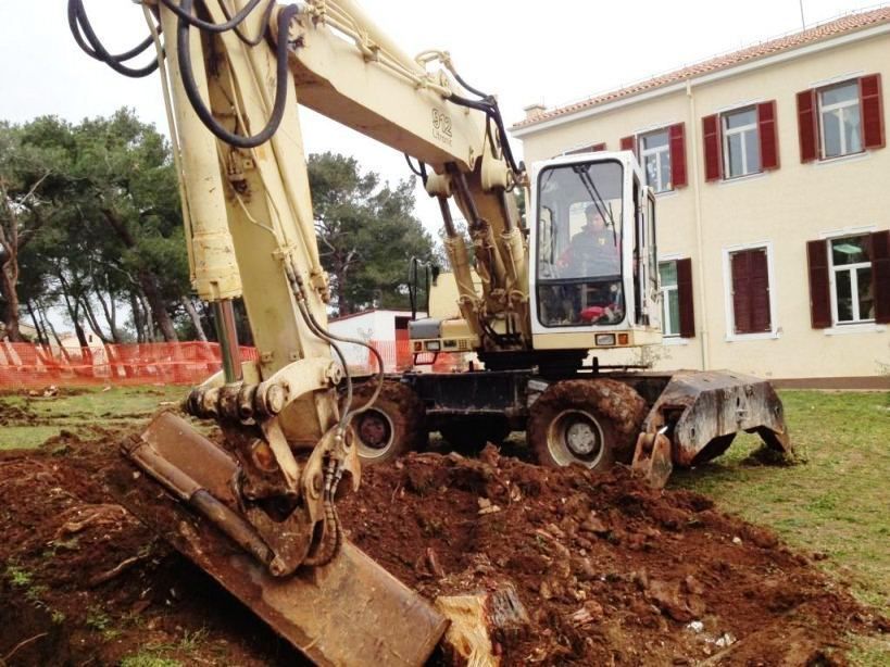 Početak radova na temeljima ceradne dvorane u Banjolama