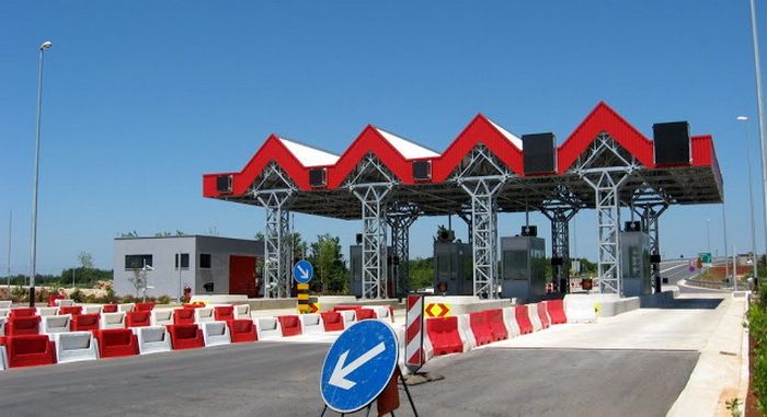 Naplatne kućice na ulazu Vodnjan - jug