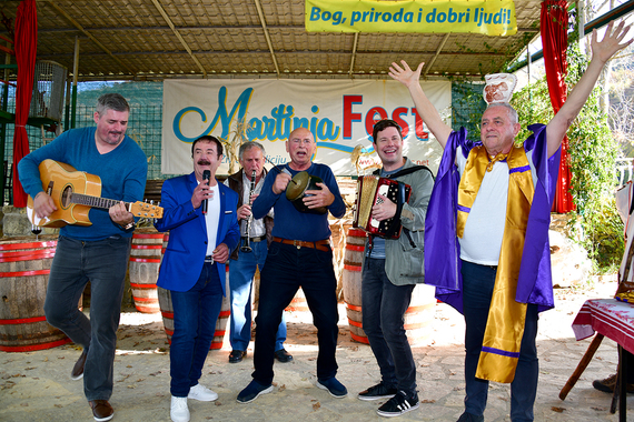 Martinje u Zamaskom dolu: 'Vinovu lozu treba poštivati i od nje učiti!' (video)