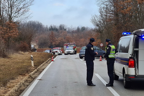 U teškoj prometnoj nesreći poginuo 21-godišnjak iz Batluga