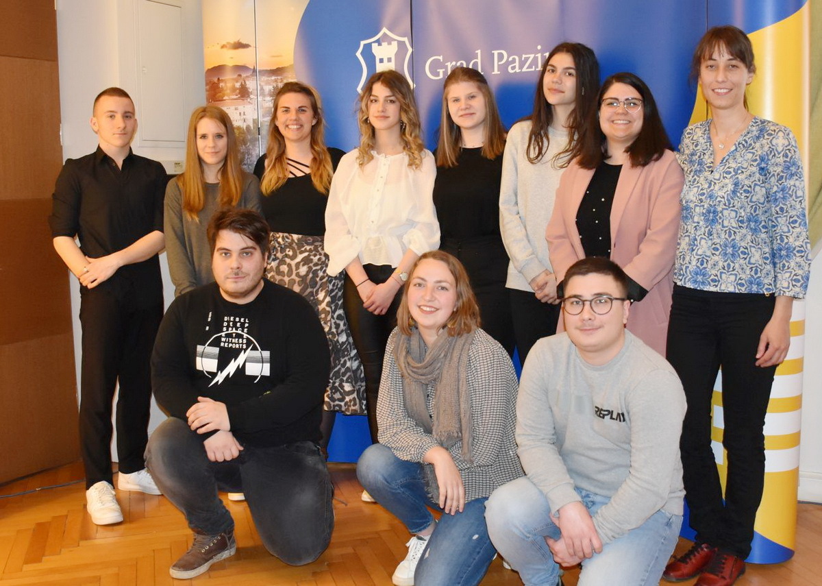 Novi Savjet mladih Pazina (foto: pazin.hr)