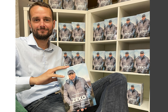 U Puli predstavljena biografija o nogometnoj legendi Velimiru Zajecu
