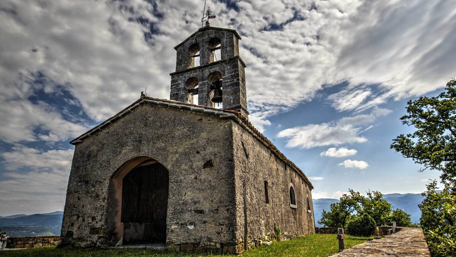 Crkva Sv. Vida u Pazu