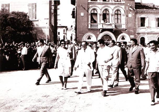 Jedna od fotografija Tita u Poreču