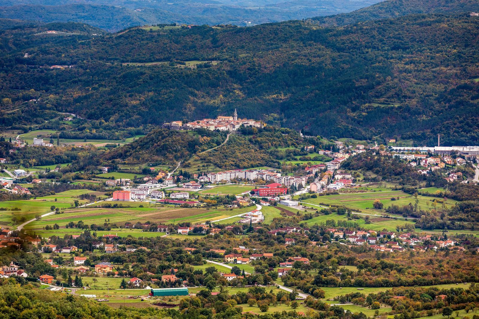 Buzet (foto: Srećko Niketić/PIXSELL)