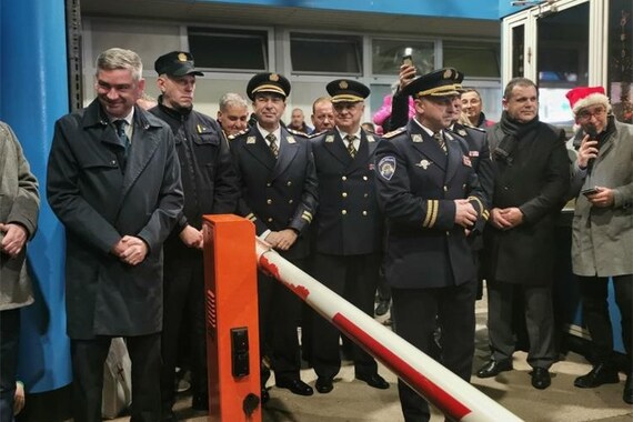 Evo kako je izgledalo dizanje rampe na Plovaniji