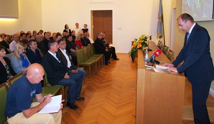 Svečana sjednica u velikoj vjećnici Grad Pazina