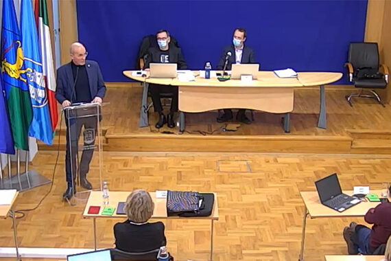 Belušić sazvao sjednicu Vijeća Umaga u 9 ujutro, IDS kritičan