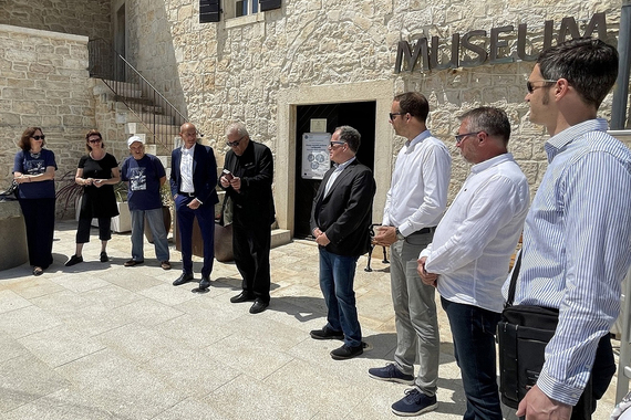 Obnovljen najstariji umaški gradski trg! Evo što je sve napravljeno
