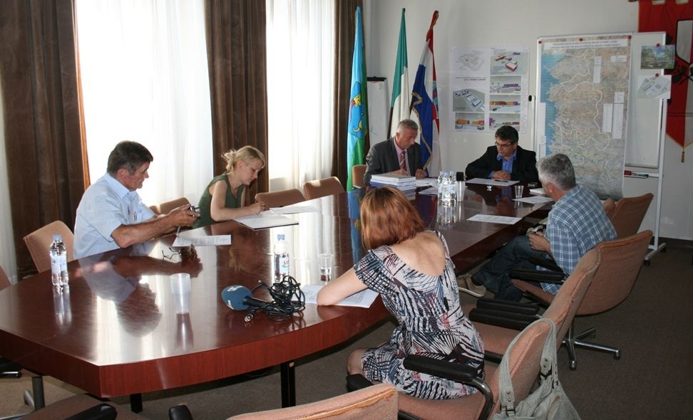 Tiskovna konferencija u Maloj vijećnici porečke gradske uprave 