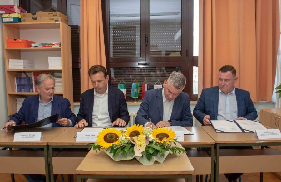 Potpisivanje prošle godine