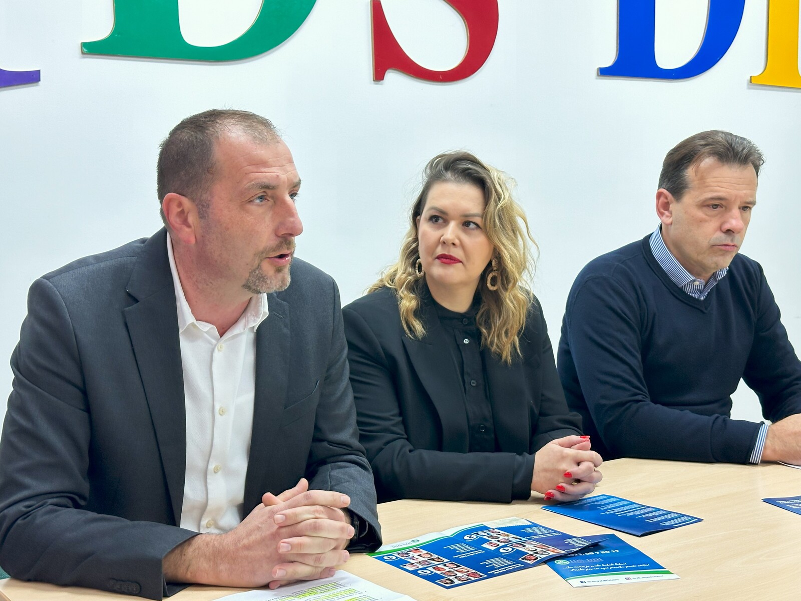 Paus, Špadijer i Milos