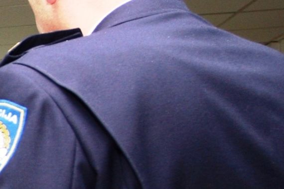 Uhvatio ga za službenu košulju: Pijani Rovinjac napao policajca