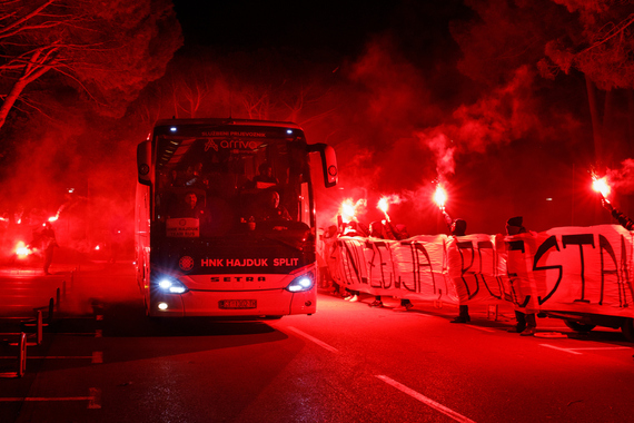 Pogledajte kako je Hajduk dočekan na početku priprema u Umagu (video)