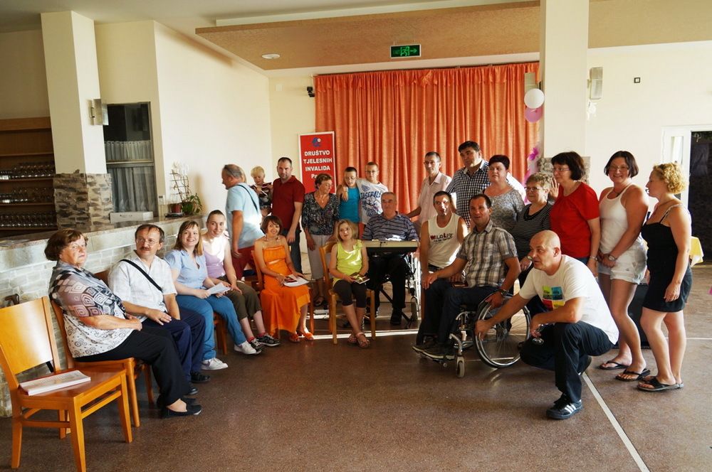 Među mnogim projektima DTI Pazin projekt ''Pjesnici u gostima'' posebno je vrijedan