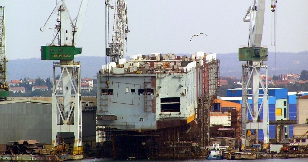 Globalna kriza brodograđevne i brodarske industrije silovito je pogodila i pulski Uljanik