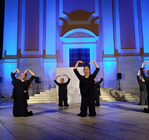 Plesna predstava Drugačija -plesni studio UNIQUE